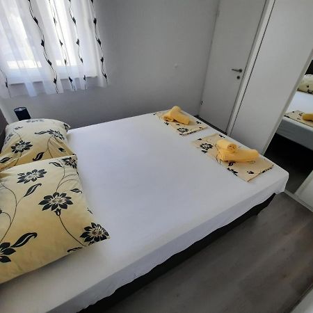 Apartman The Godfather Appartement Makarska Buitenkant foto
